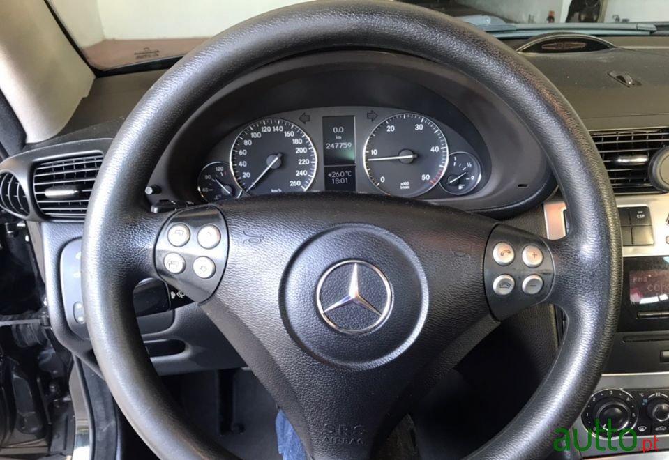 2007' Mercedes-Benz C-220 photo #6