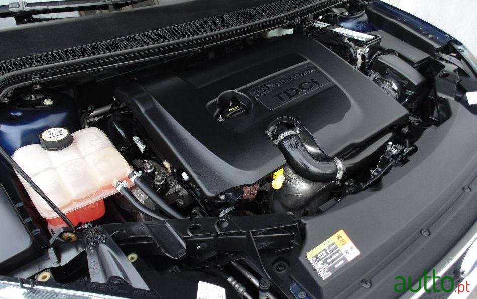 2006' Ford Focus Sw photo #3