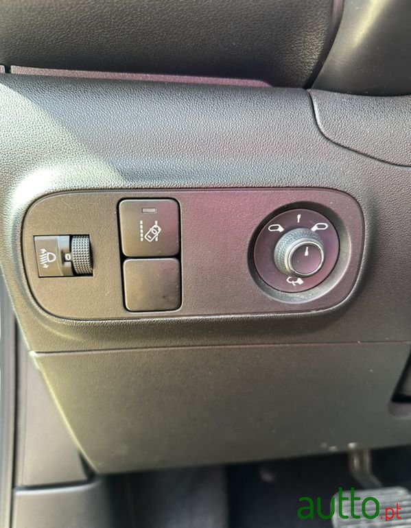 2019' Citroen C3 photo #3