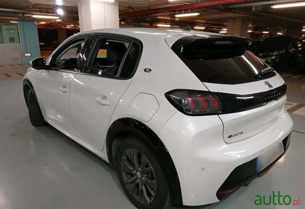 2021' Peugeot e-208 50 Kwh Allure photo #2