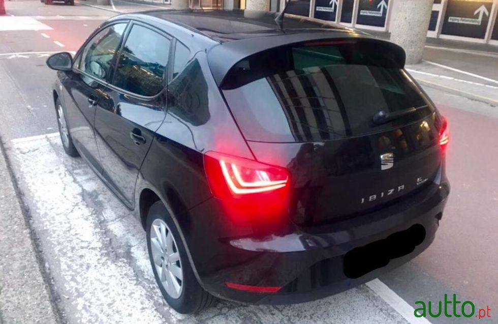 2012' SEAT Ibiza photo #3