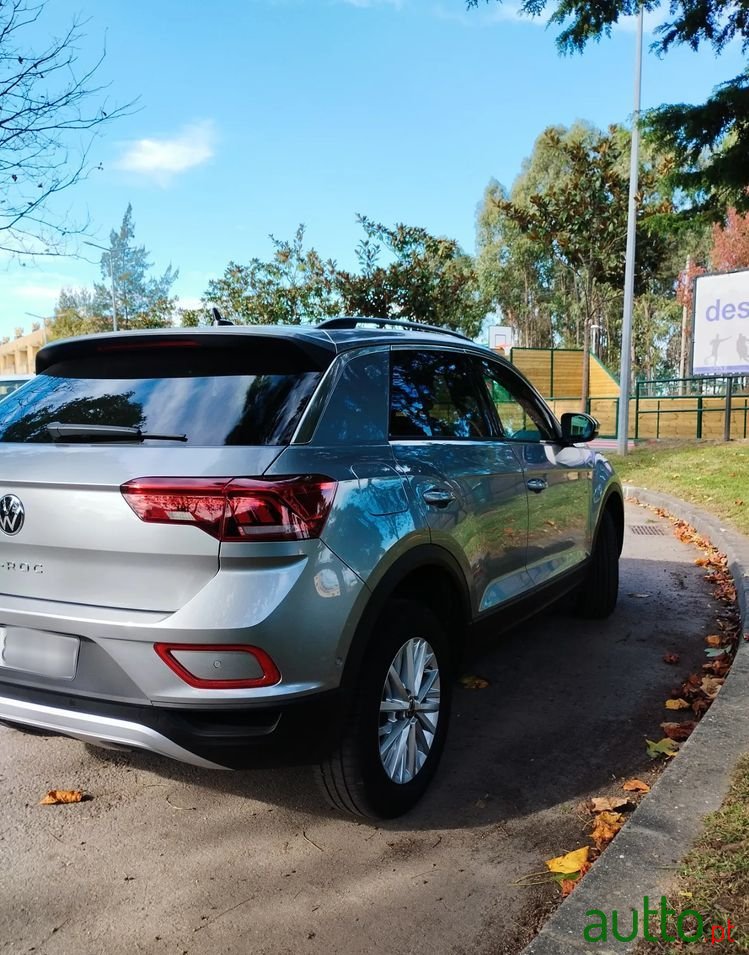 2023' Volkswagen T-Roc 1.0 Tsi photo #4