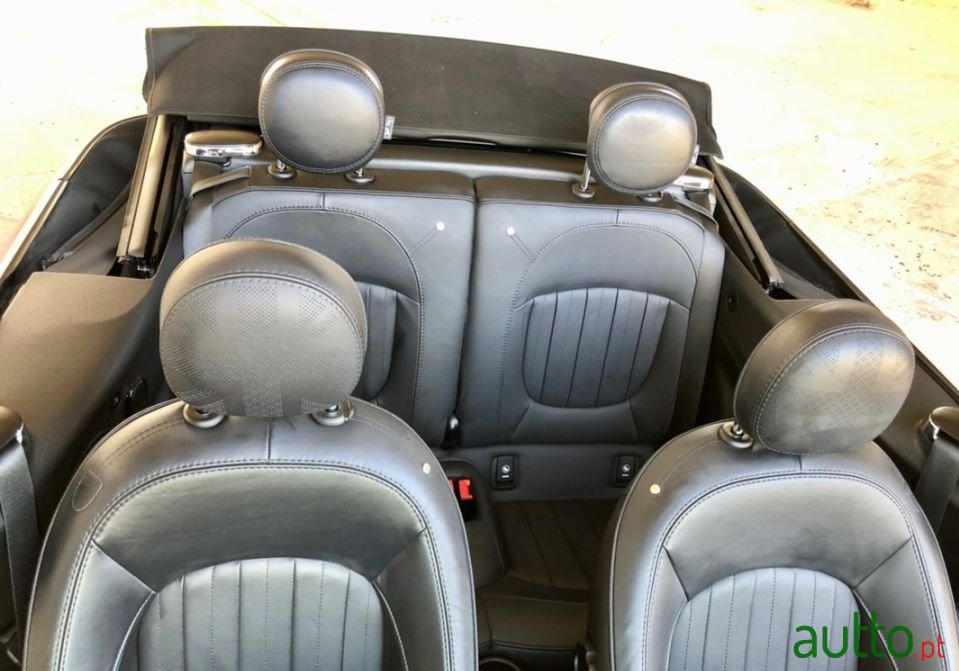 2021' MINI John Cooper Works photo #5