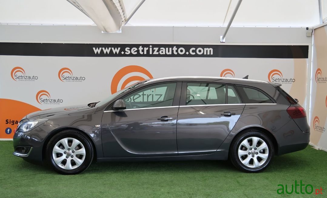 2015' Opel Insignia Sports Tourer photo #2