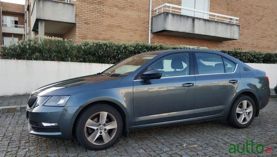 2017' Skoda Octavia photo #2