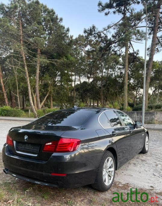 2012' BMW 520 photo #4