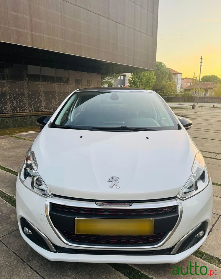 2016' Peugeot 208 photo #1