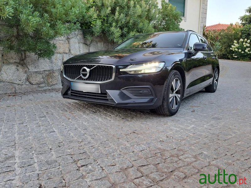 2019' Volvo V60 2.0 D3 photo #1