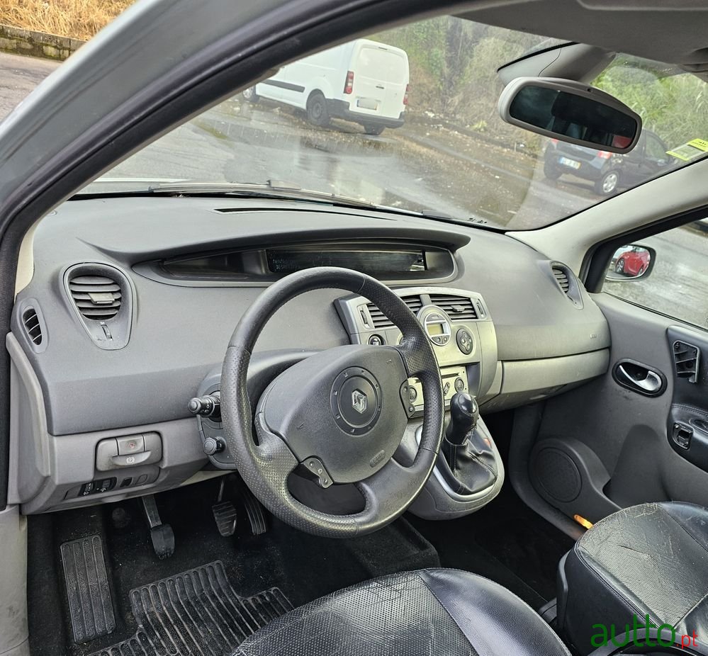 2004' Renault Grand Scenic photo #5