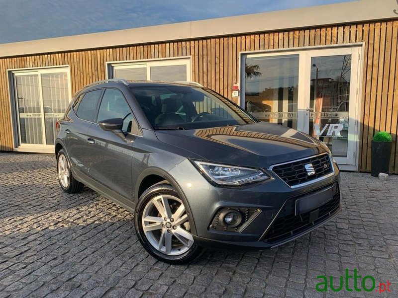 2020' SEAT Arona 1.0 Tsi Fr photo #3