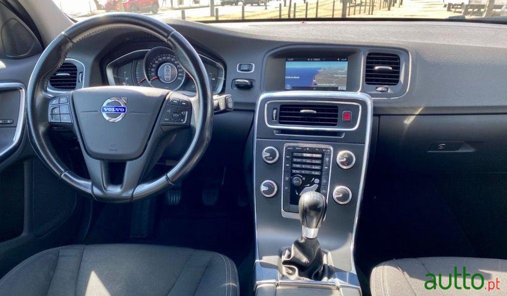 2015' Volvo V60 photo #3