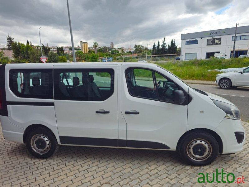 2016' Opel Vivaro photo #3