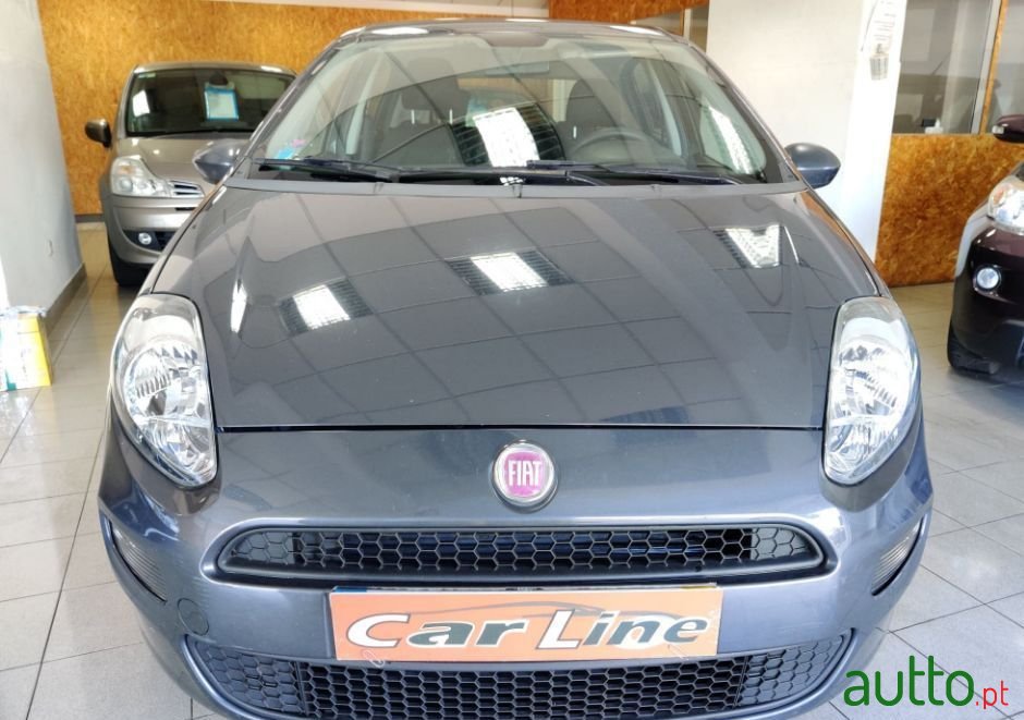 2014' Fiat Punto photo #2