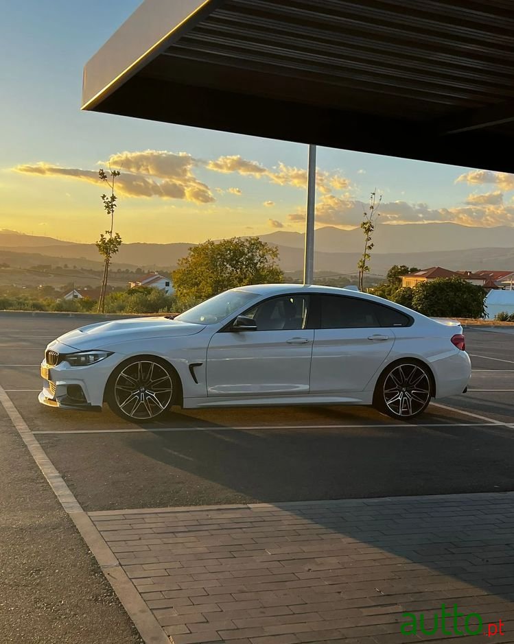 2018' BMW Série 4 D Advantage photo #1