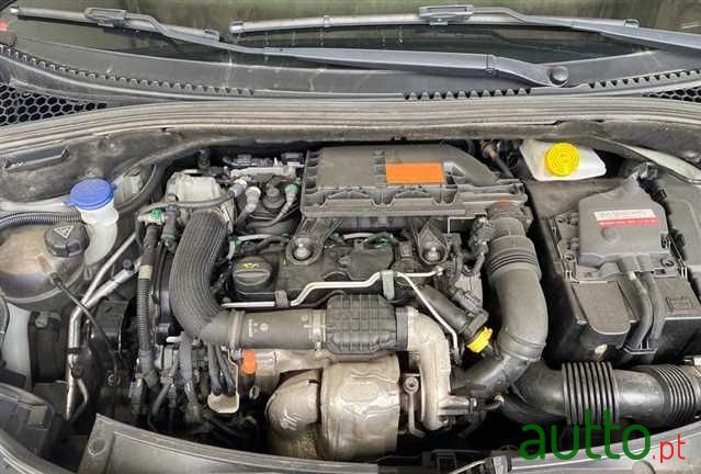 2011' Citroen C3 photo #2