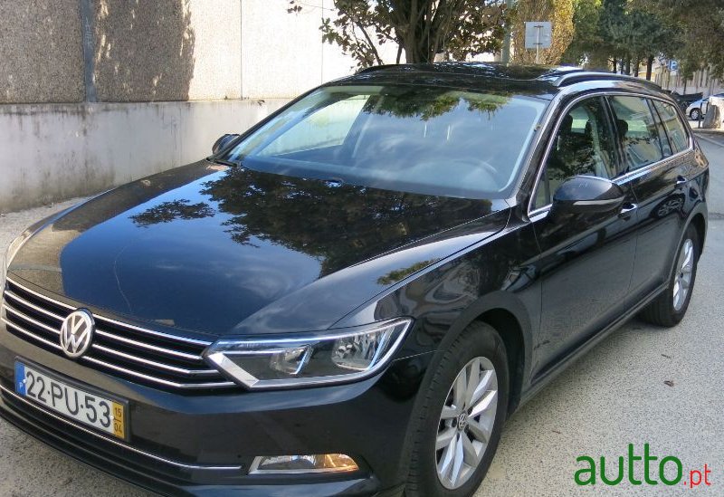 2009' Volkswagen Passat Variant photo #1