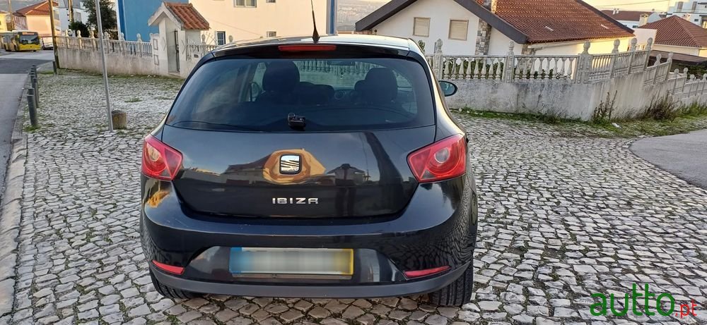 2010' SEAT Ibiza photo #5