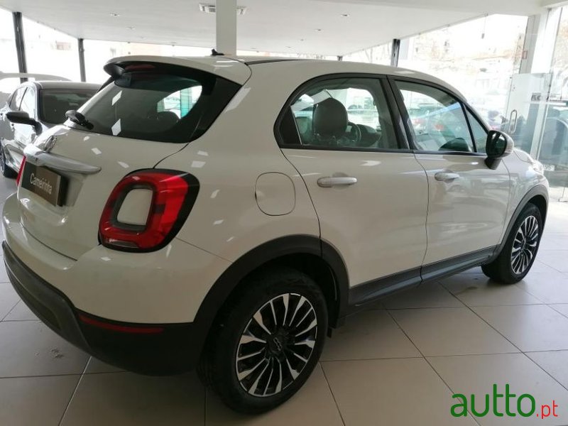 2019' Fiat 500X photo #4