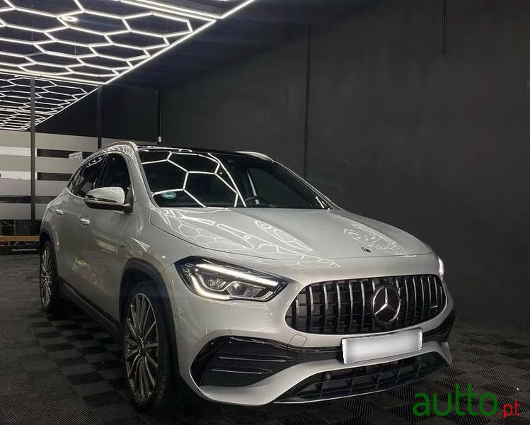 2020' Mercedes-Benz Classe Gla 4-Matic photo #2