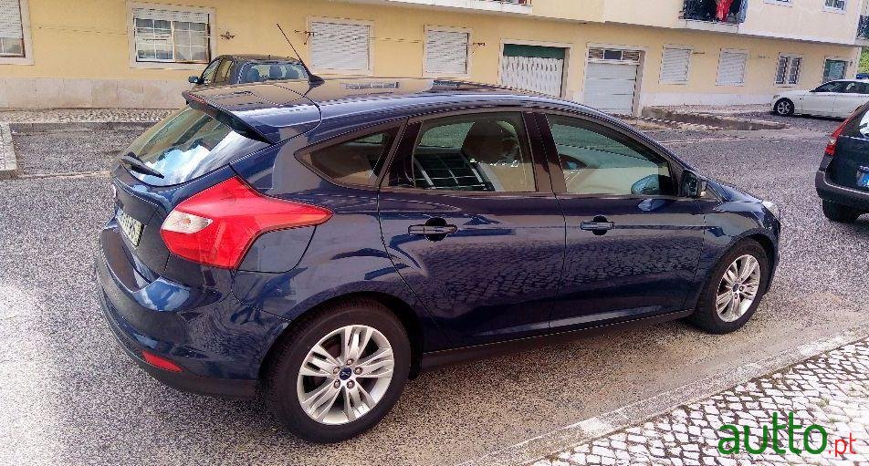 2012' Ford Focus photo #3