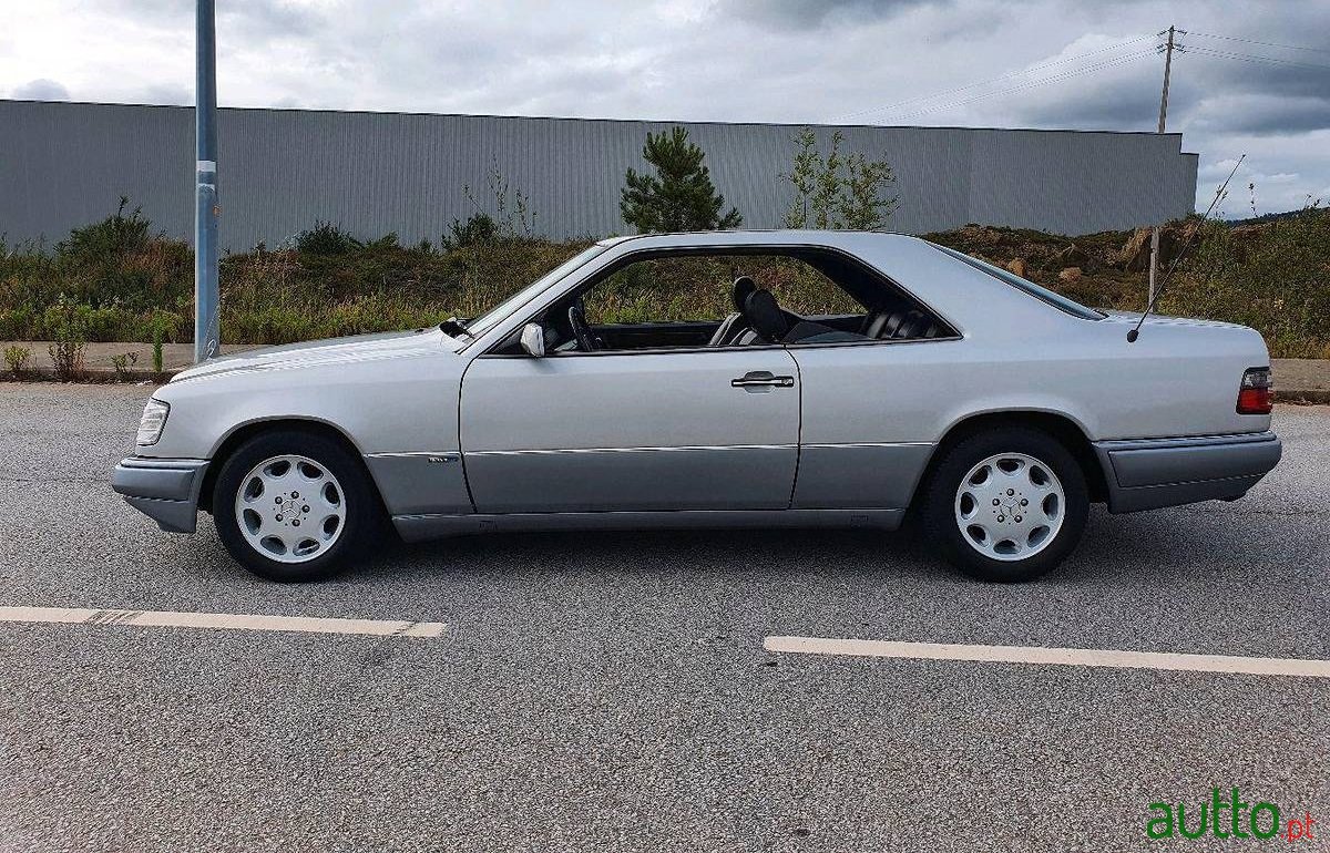 1995' Mercedes-Benz E 200 Mercedes-Benz E 200 CE coupé S photo #3