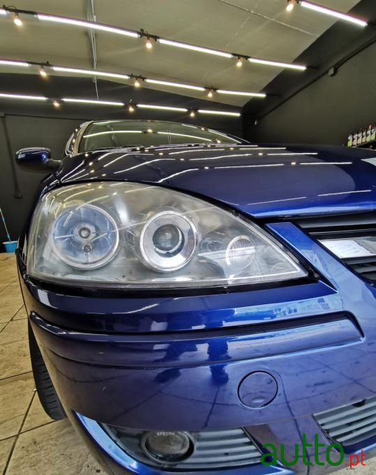 2005' Opel Corsa photo #2