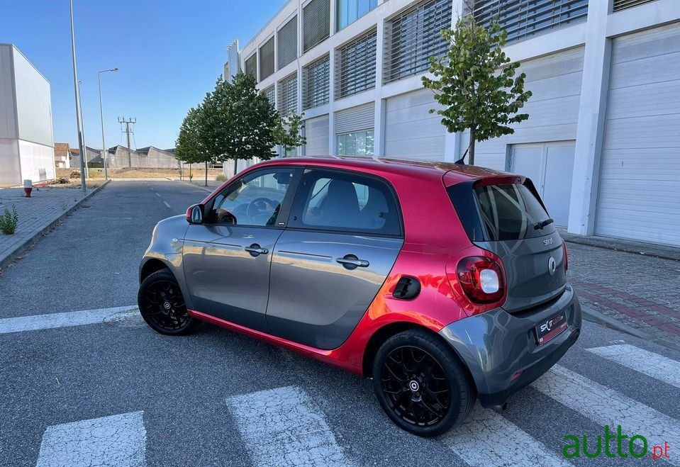 2016' Smart Forfour photo #2