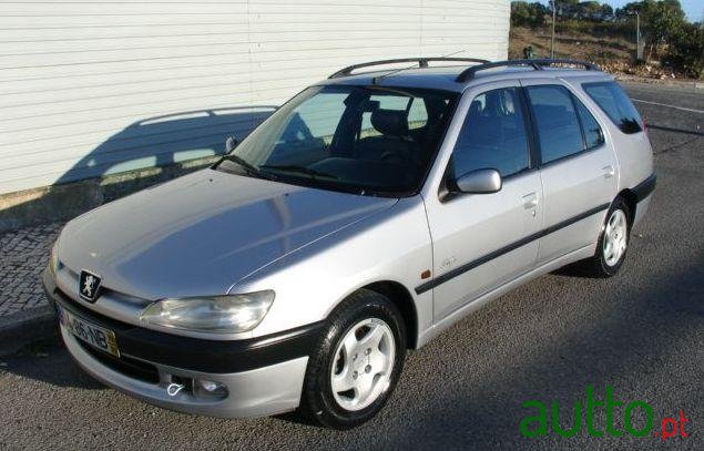 1998' Peugeot 306 Break photo #1