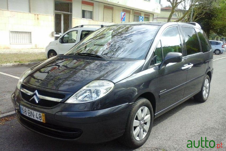 2006' Citroen C8 2.2 Hdi Exclusive photo #1