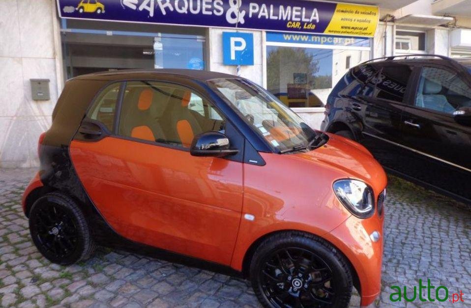 2015' Smart Fortwo 1.0 Passion 71 photo #1