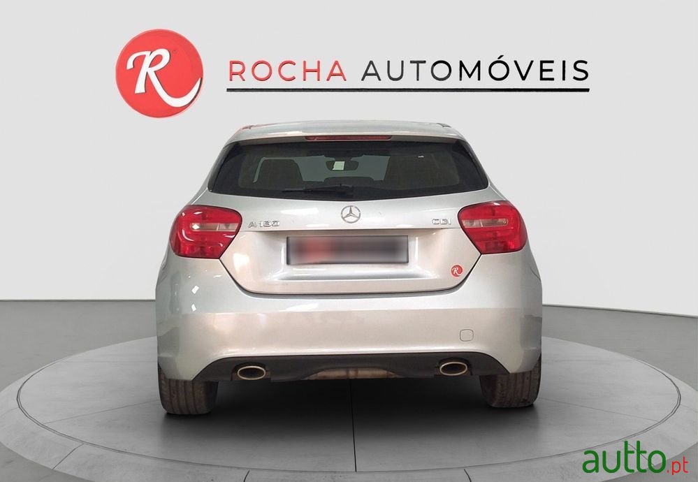 2014' Mercedes-Benz Classe A photo #5