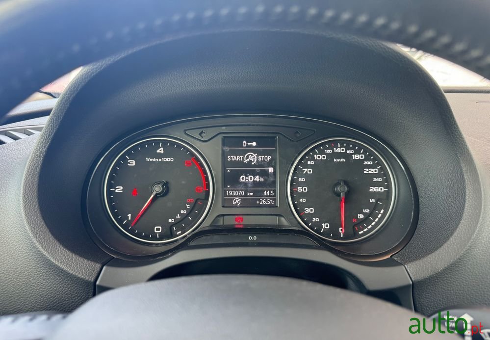 2014' Audi A3 Sportback photo #5