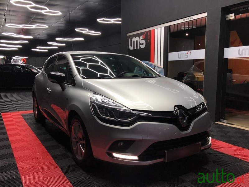 2017' Renault Clio 0.9 Tce Limited photo #1