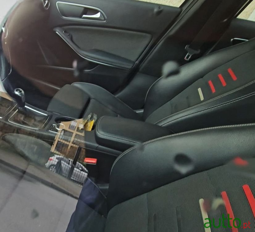 2017' Mercedes-Benz A 180 D Style photo #5