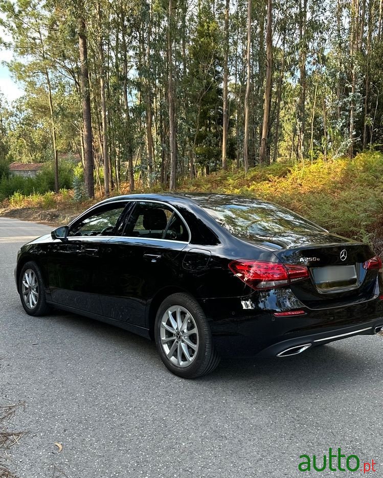 2020' Mercedes-Benz Classe A photo #4