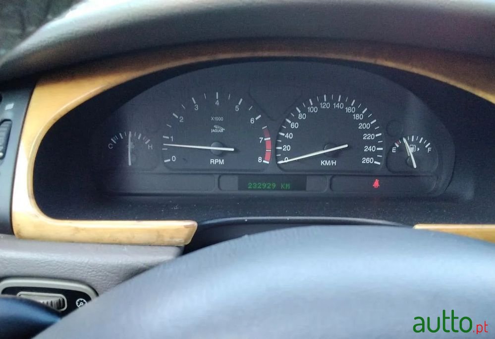 2000' Jaguar S-Type photo #4