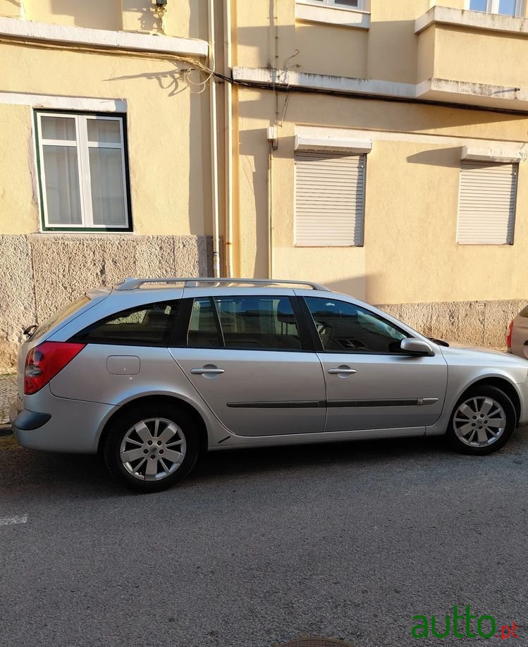 2007' Renault Laguna Break photo #5