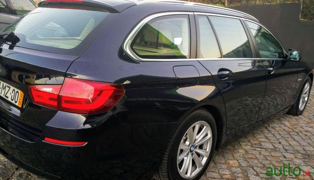 2012' BMW 520 photo #2