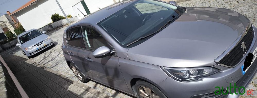 2017' Peugeot 308 1.6 Bluehdi Active photo #5