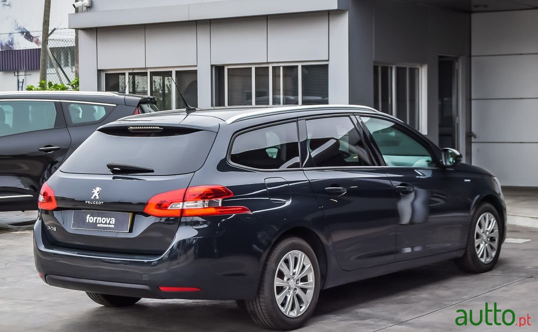 2019' Peugeot 308 Sw photo #5