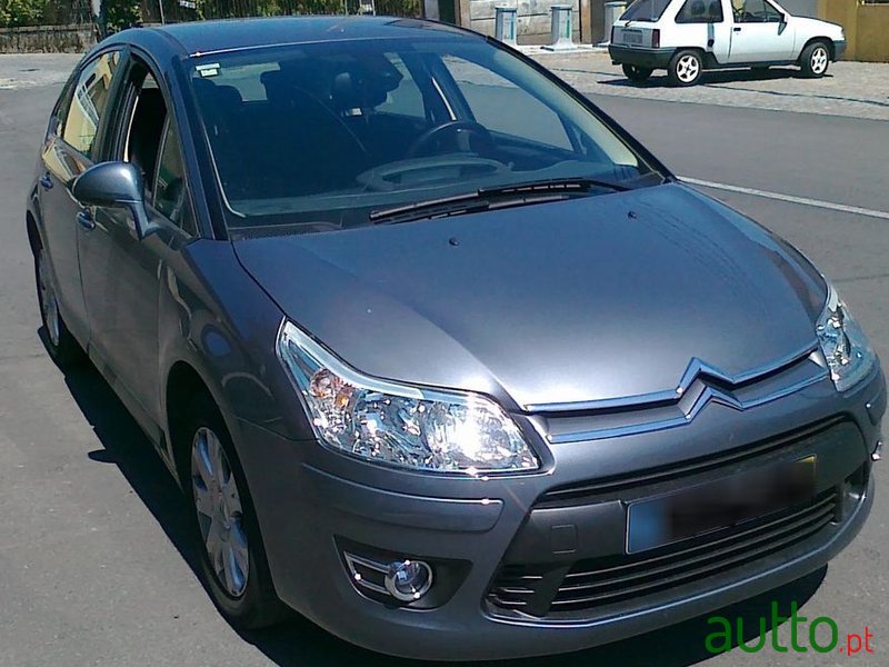 2009' Citroen C4 photo #6