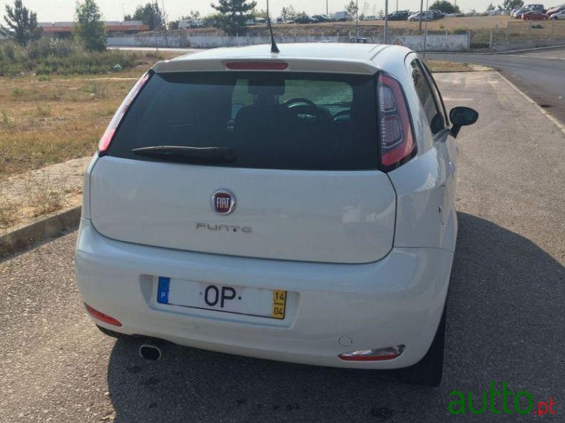 2014' Fiat Punto photo #4