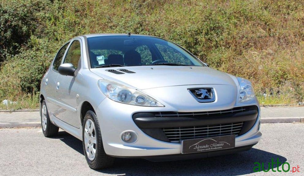 2010' Peugeot 206 Plus photo #2