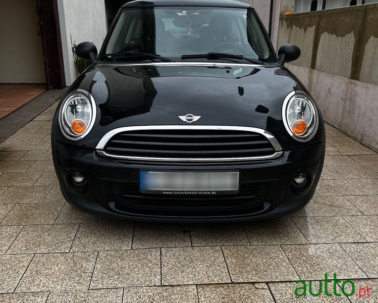 2012' MINI One 3 Portas photo #1