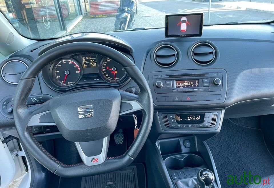 2014' SEAT Ibiza photo #5