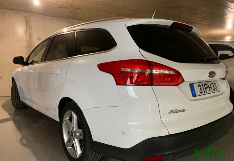 2014' Ford Focus Sw photo #4