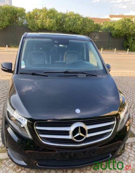 2015' Mercedes-Benz V-250 photo #2