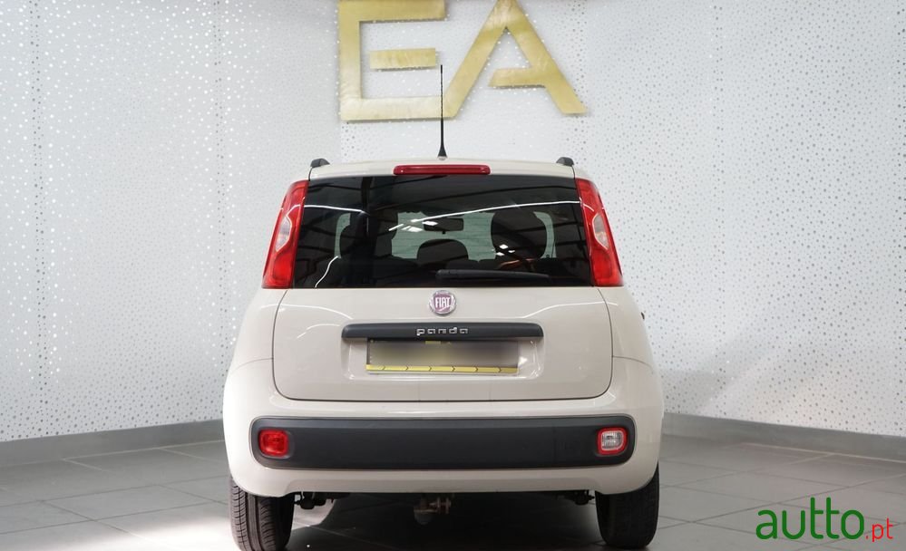 2012' Fiat Panda photo #4