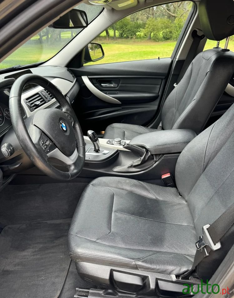 2015' BMW 320 D Touring photo #3