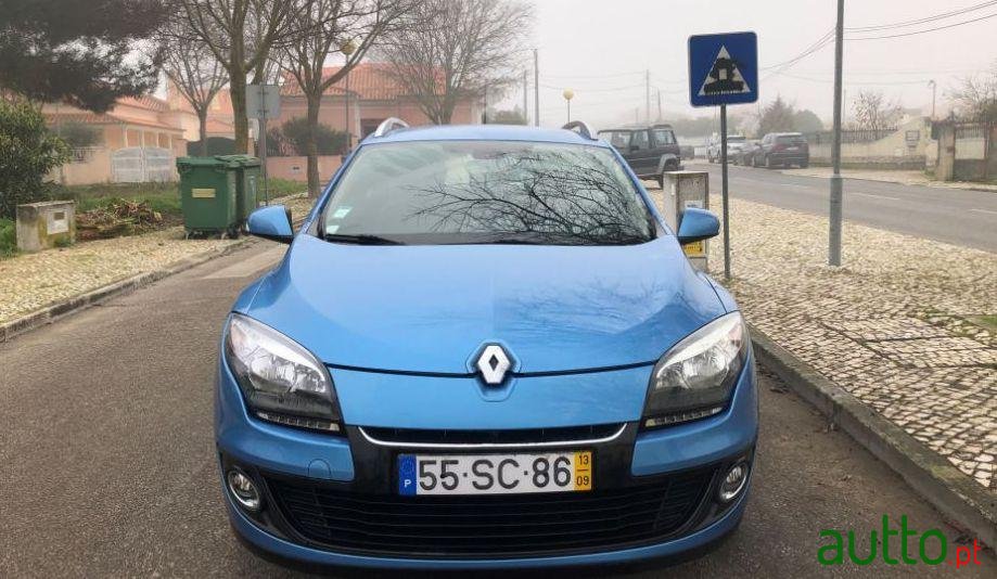 2013' Renault Megane Sport Tourer photo #4